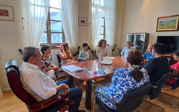 Δήμος Πολυγύρου - Γ. Εμμανουήλ: «Ο αγώνας σήμερα ξεκινάει! Αδιαπραγμάτευτη η λειτουργία της ΣΑΕΚ και του Εργαστηριακού Κέντρου» Δήμος Πολυγύρου - Γ. Εμμανουήλ: «Ο αγώνας σήμερα ξεκινάει! Αδιαπραγμάτευτη η λειτουργία της ΣΑΕΚ και του Εργαστηριακού Κέντρου»