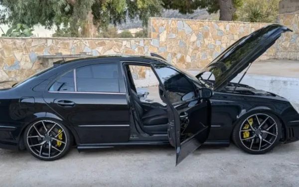 Αττική: Εξαρθρώθηκε εγκληματική ομάδα που έκλεβε αυτοκίνητα - Χειροπέδες σε πέντε άτομα