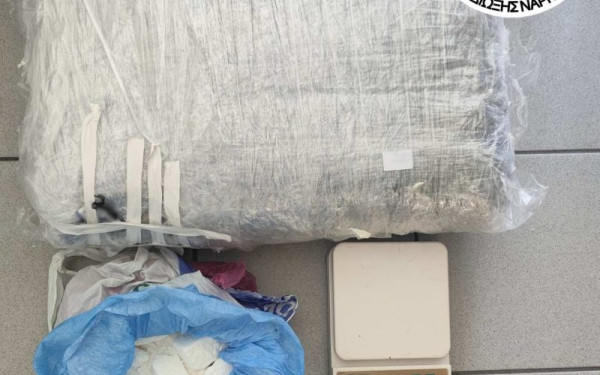 Θεσσαλονίκη: Ο σκύλος «IRIS» μύρισε τα ναρκωτικά και συνελήφθη ένας αλλοδαπός (βίντεο)