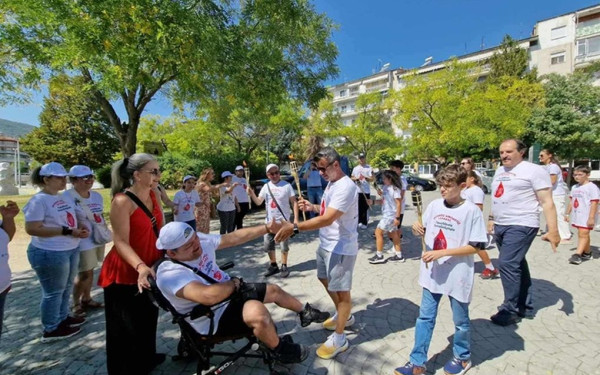 Φλώρινα: Πέρασε η φλόγα της πανελλήνιας λαμπαδηδρομίας των αιμοδοτών (βίντεο) Φλώρινα: Πέρασε η φλόγα της πανελλήνιας λαμπαδηδρομίας των αιμοδοτών (βίντεο)