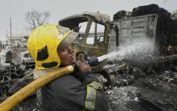 Μεξικό: Στους τέσσερις ανέρχονται οι νεκροί από την έκρηξη βυτιοφόρου - Τραυματίστηκαν άλλοι 90
