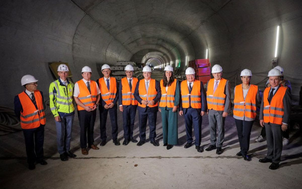 Σήραγγα Μπρένερ: Στα εγκαίνια του μεγαλύτερου σιδηροδρομικού έργου του κόσμου ο Απόστολος Τζιτζικώστας