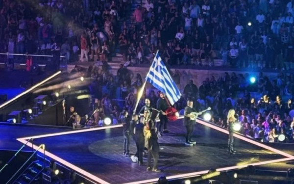 Η Άννα Βίσση αποθέωσε την Εθνική μέσα από το Καλλιμάρμαρο - «Πετάνε τα παιδιά, τραγουδήστε τους!» (βίντεο) Η Άννα Βίσση αποθέωσε την Εθνική μέσα από το Καλλιμάρμαρο - «Πετάνε τα παιδιά, τραγουδήστε τους!» (βίντεο)