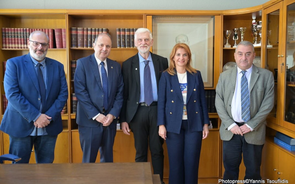 Θεσσαλονίκη: Στο ΑΠΘ ο Γιάννης Λοβέρδος