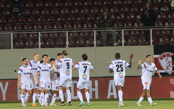 Super League: Ο Βόλος έκανε πάρτι στη Λάρισα και ισοπέδωσε την ΑΕΛ