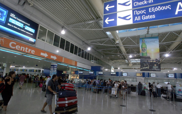 Καθυστερήσεις χωρίς τέλος στο «Ελ. Βενιζέλος»: Τι υποστηρίζουν οι ελεγκτές