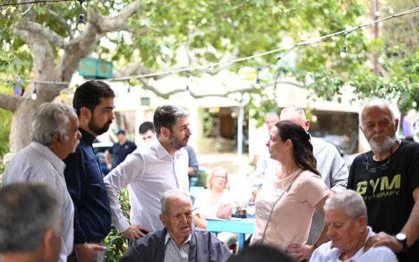 Ανδρουλάκης από Χίο: Το πρόγραμμά μας οικοδομεί μια Ελλάδα για όλους - Σφοδρή επίθεση στην κυβέρνηση Ανδρουλάκης από Χίο: Το πρόγραμμά μας οικοδομεί μια Ελλάδα για όλους - Σφοδρή επίθεση στην κυβέρνηση