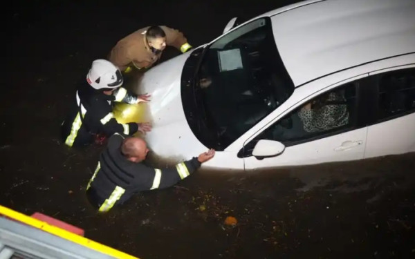 Ουκρανία: Εννέα νεκροί, ανάμεσά τους και παιδί, από τις καταστροφικές πλημμύρες στην Οδησσό (βίντεο)