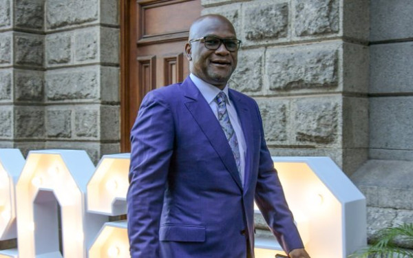 Γαλλία: Ο πρέσβης της Νοτίου Αφρικής βρέθηκε νεκρός έξω από κεντρικό ξενοδοχείο του Παρισιού (βίντεο)