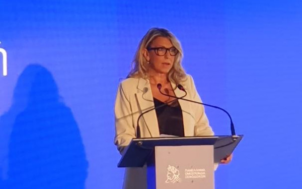 Α. Καραμανλή: «Το 2025 ισχυρή χρονιά για τον ελληνικό τουρισμό - Τα έσοδα αυξήθηκαν κατά 12,5%»