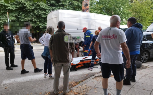 Ιωάννινα: ΙΧ παρέσυρε ηλικιωμένο - Δείτε φωτογραφίες