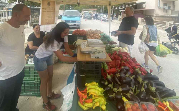 Θεσσαλονίκη: Ξεκίνησε τη λειτουργία της η λαϊκή αγορά βιολογικών προϊόντων στη Θέρμη Θεσσαλονίκη: Ξεκίνησε τη λειτουργία της η λαϊκή αγορά βιολογικών προϊόντων στη Θέρμη