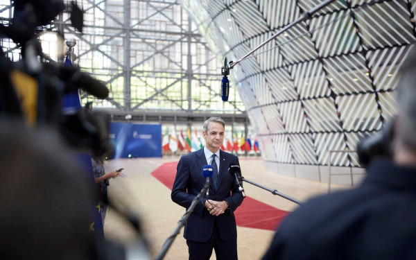 Μητσοτάκης από Κοπεγχάγη: «Ήρθε η ώρα για ευρωπαϊκά αμυντικά έργα και τείχος από drones»