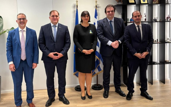 Συνάντηση Πιερρακάκη με Λάουρα Κοβέσι - Στο επίκεντρο η καταπολέμηση της τελωνειακής και φορολογικής απάτης