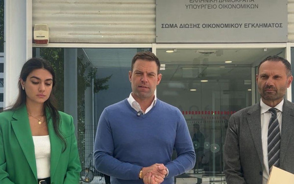 Στην Ευρωπαϊκή και Οικονομική Εισαγγελία «πήγε» ο Στέφανος Κασσελάκης τον Αυγενάκη