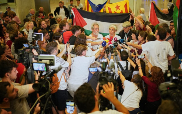 Ισπανία: Επιστροφή 21 ακτιβιστών από στόλο βοήθειας στη Λωρίδα της Γάζας - Καταγγέλλουν κακομεταχείριση από το Ισραήλ