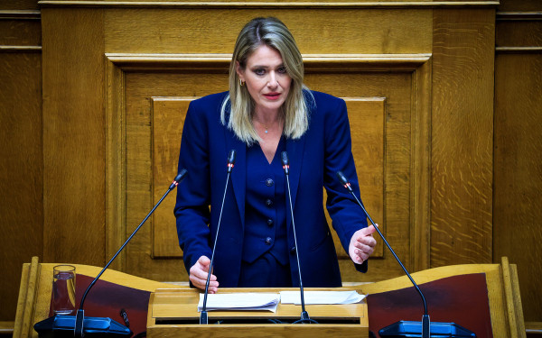 Άννα Ευθυμίου στη «ΜτΚ»: Η οκτάωρη ημερήσια απασχόληση δεν καταργείται