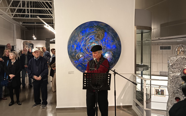 Θεσσαλονίκη: Εγκαινιάστηκε η αναδρομική έκθεση του Βαγγέλη Γαληνού στο Τελλόγλειο Ίδρυμα Τεχνών