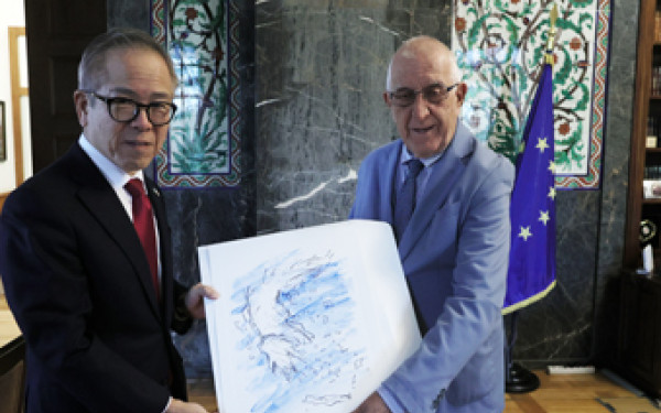 Με τον Ιάπωνα πρέσβη συναντήθηκε ο Ν. Κακλαμάνης