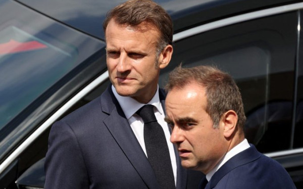 Γαλλία: Αντιμέτωπη με προτάσεις μομφής η νέα κυβέρνηση - Ο Μακρόν ζητά συνεργασία για σταθερότητα