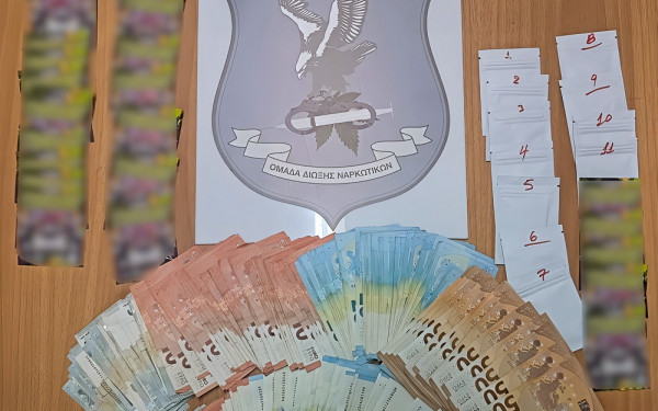 Θεσσαλονίκη: Σύλληψη σε διαμέρισμα «κρύπτη» ναρκωτικών - Εντοπίστηκε μεγάλο χρηματικό ποσό