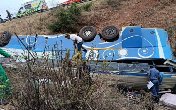 Νότια Αφρική: Νεκροί 42 άνθρωποι σε τροχαίο - Το λεωφορείο που επέβαιναν ανατράπηκε