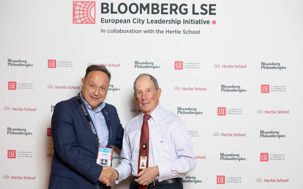 Στ. Αγγελούδης από Bloomberg LSE: «Η Θεσσαλονίκη αλλάζει επίπεδο - Βρισκόμαστε στην πρώτη γραμμή» Στ. Αγγελούδης από Bloomberg LSE: «Η Θεσσαλονίκη αλλάζει επίπεδο - Βρισκόμαστε στην πρώτη γραμμή»