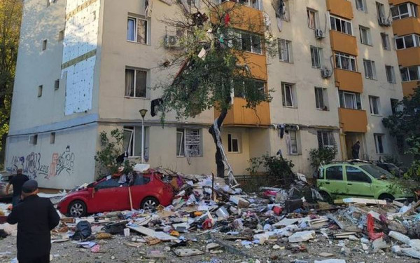 Φονική έκρηξη σε πολυκατοικία στο Βουκουρέστι - Δύο νεκροί, 12 τραυματίες (βίντεο)