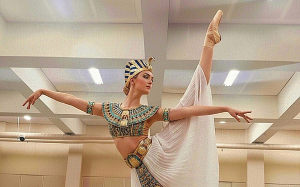 Μια Ελληνίδα πρίμα μπαλαρίνα ενώνει Ελλάδα και Αίγυπτο στα ιστορικά εγκαίνια του Grand Egyptian Museum