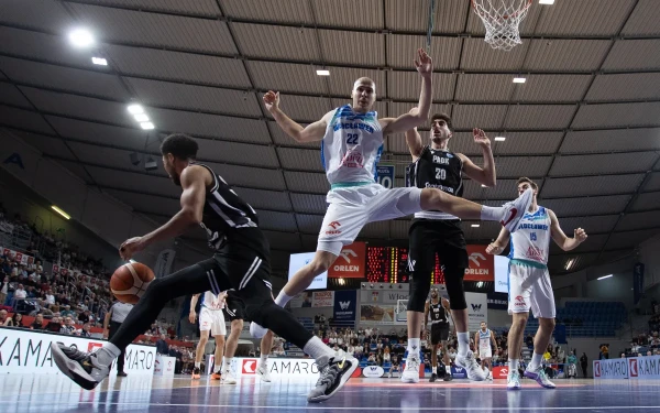 Μπάσκετ: Νίκη-έπος του ΠΑΟΚ στην Πολωνία (βίντεο) Μπάσκετ: Νίκη-έπος του ΠΑΟΚ στην Πολωνία (βίντεο)