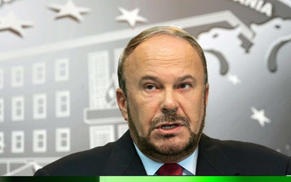 Πέθανε ο πρώην πρωθυπουργός της Αλβανίας Φάτος Νάνο Πέθανε ο πρώην πρωθυπουργός της Αλβανίας Φάτος Νάνο