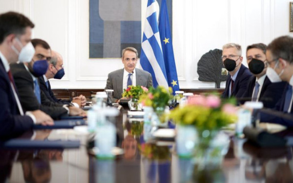 Κυρ. Μητσοτάκης για παρελάσεις: Οι πολίτες γυρνούν την πλάτη στην τοξικότητα και τη μιζέρια Κυρ. Μητσοτάκης για παρελάσεις: Οι πολίτες γυρνούν την πλάτη στην τοξικότητα και τη μιζέρια