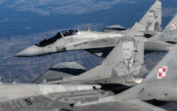 Πολωνικά μαχητικά αναχαίτισαν ρωσικό αεροσκάφος πάνω από τη Βαλτική Θάλασσα Πολωνικά μαχητικά αναχαίτισαν ρωσικό αεροσκάφος πάνω από τη Βαλτική Θάλασσα