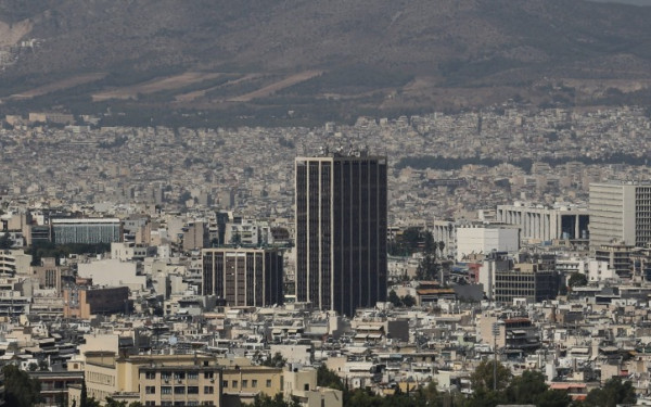 Φωτιά σε υπόγειο του Πύργου Αθηνών - Πυκνοί καπνοί σε ορόφους Φωτιά σε υπόγειο του Πύργου Αθηνών - Πυκνοί καπνοί σε ορόφους