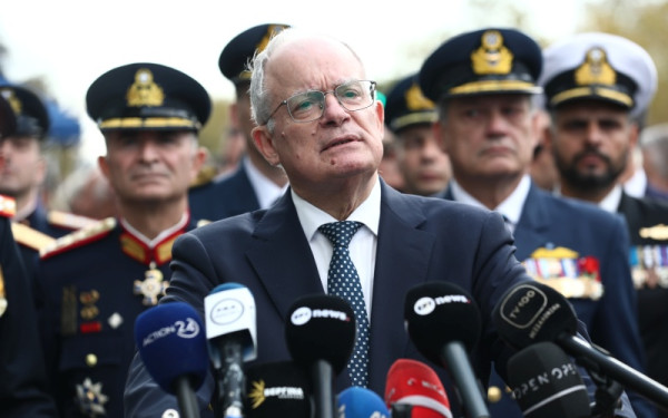 Τα διαπιστευτήρια πρέσβεων παραλαμβάνει την Τρίτη ο Κ. Τασούλας