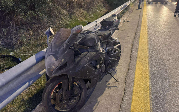 Θεσσαλονίκη: Τροχαίο ατύχημα στην Περιφερειακή Οδό - Τραυματίστηκε ελαφρά 28χρονος δικυκλιστής Θεσσαλονίκη: Τροχαίο ατύχημα στην Περιφερειακή Οδό - Τραυματίστηκε ελαφρά 28χρονος δικυκλιστής