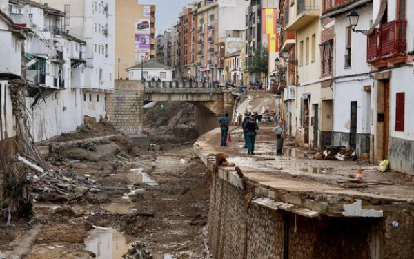 Ισπανία: Ένας χρόνος από τις φονικές πλημμύρες στη Βαλένθια - 237 άνθρωποι είχαν χάσει τη ζωή τους Ισπανία: Ένας χρόνος από τις φονικές πλημμύρες στη Βαλένθια - 237 άνθρωποι είχαν χάσει τη ζωή τους