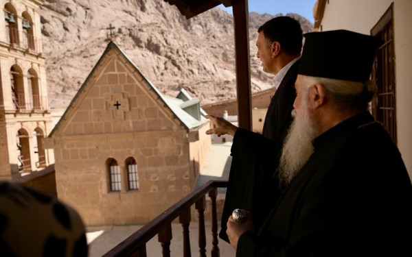 Στη Μονή Σινά ο Βασίλης Κικίλιας