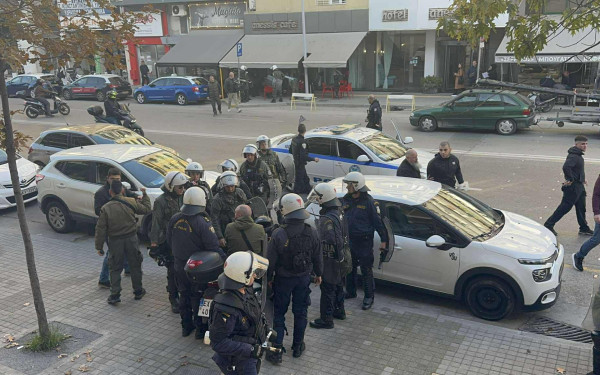 Θεσσαλονίκη - Δολοφονία Άλκη: Επεισόδια έξω από τα δικαστήρια ενόψει της δίκης στο Εφετείο - Δύο συλλήψεις (βίντεο)