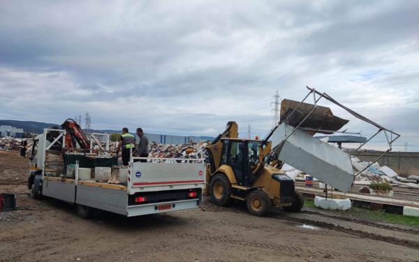 Θεσσαλονίκη: Ο Δήμος «καθάρισε ξανά» τα πεζοδρόμια από παράνομα αντικείμενα - Δράση κάθε βδομάδα