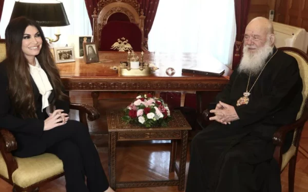 Με τον Αρχιεπίσκοπο Ιερώνυμο συναντήθηκε η Γκίλφοϊλ - Η αποκάλυψη για το τηλεφώνημα που του έκανε