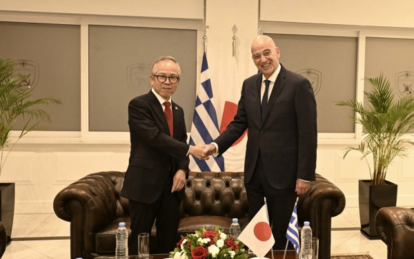 Συνάντηση Δένδια με τον πρέσβη της Ιαπωνίας - Στο επίκεντρο η ενίσχυση της διμερούς συνεργασίας στον αμυντικό τομέα
