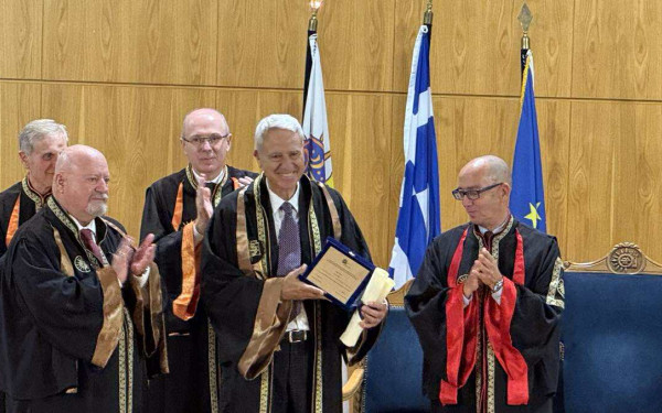 Θεσσαλονίκη: Τον γνωστό οινοποιό Βαγγέλη Γεροβασιλείου αναγόρευσε ως επίτιμο διδάκτορα το ΠΑΜΑΚ (βίντεο)