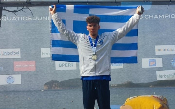 Κολύμβηση: Πανελλήνιο ρεκόρ 16 ετών κατέρριψε 18χρονος αθλητής του ΠΑΟΚ