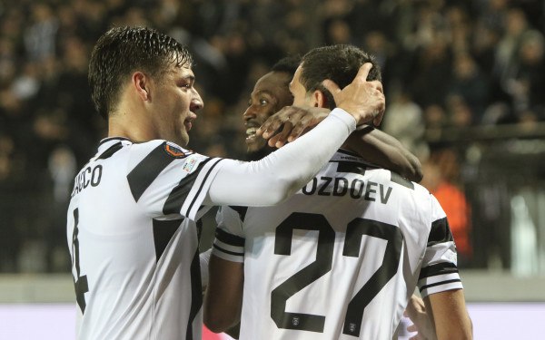 ΠΑΟΚ: Τα παρασκήνια του ασπρόμαυρου πάρτι κόντρα στην Γιουνγκ Μπόις (βίντεο)