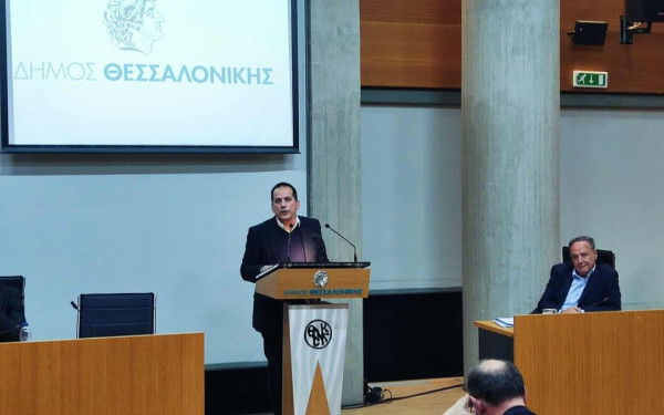 Η απάντηση Αγγελουδη στον Πέγκα για Μπουτάρη και Λ. Στρατού