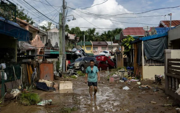 Ο τυφώνας Καλμάγκι σαρώνει τις Φιλιππίνες: Στους 140 οι νεκροί και 127 αγνοούμενοι