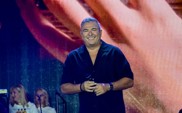 Οργανώνουν ημερήσιες εκδρομές με πούλμαν στη Θεσσαλονίκη για την χριστουγεννιάτικη γιορτή με τον Αντώνη Ρέμο