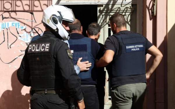 Βορίζια Ηρακλείου: Ο 23χρονος ανιψιός του Φ. Καργακη οδηγείται στον εισαγγελέα για την βομβιστική επίθεση στην οικία Φραγκιαδάκη