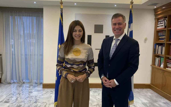 Με την υπουργό Παιδείας Σ. Ζαχαράκη συναντήθηκε ο πρύτανης του ΔΙΠΑΕ Στ. Αγγελόπουλος